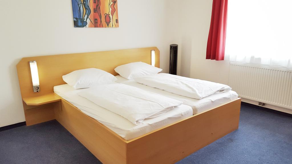 G&K Hotel Guntramsdorf Eksteriør billede